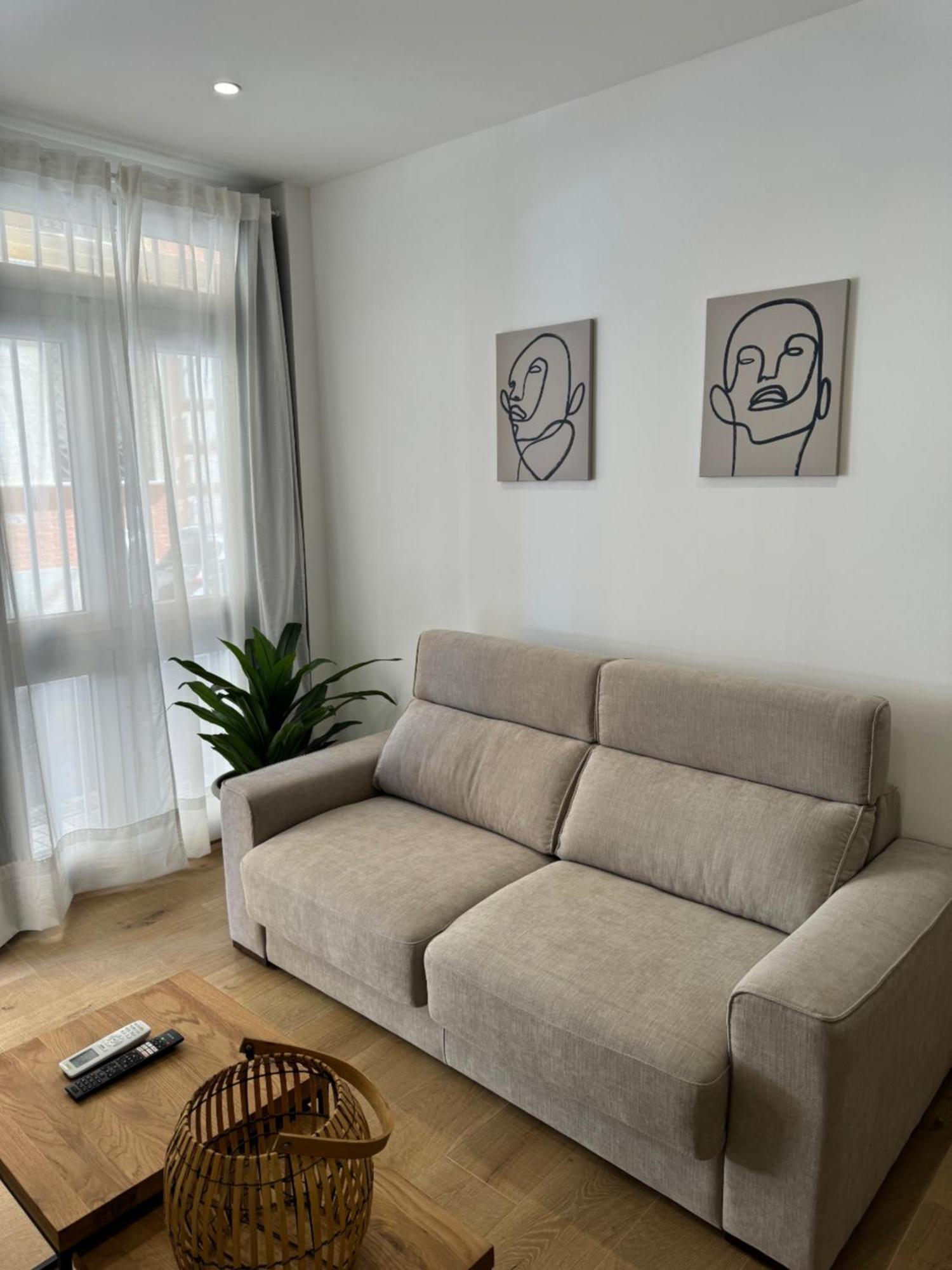 Alderete Suites Malaga Exterior photo