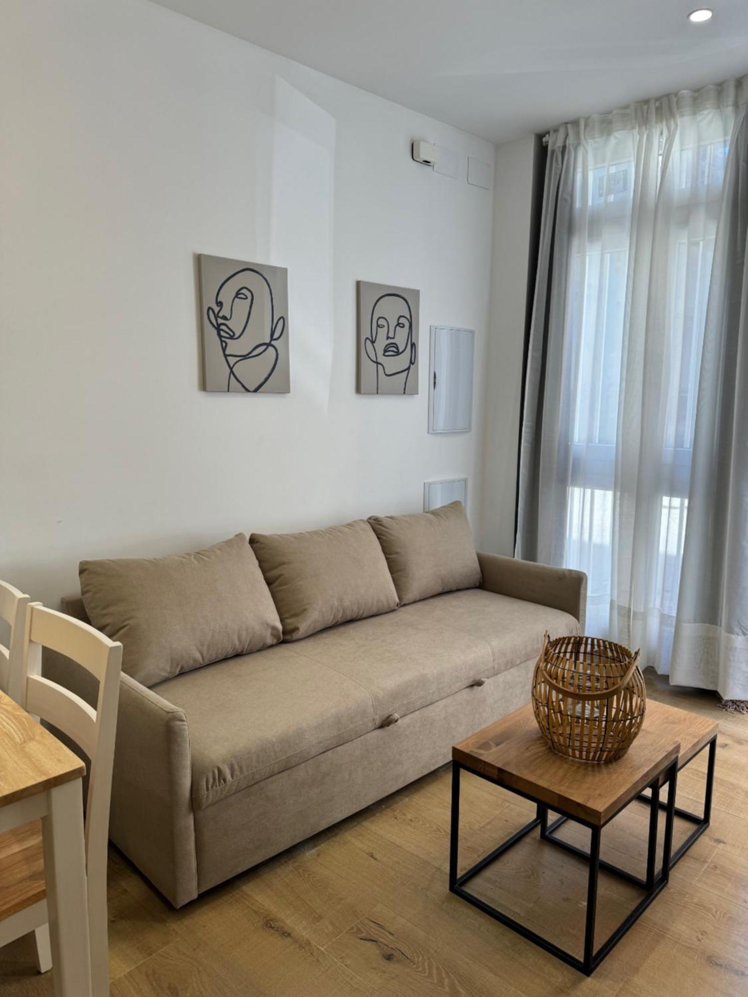 Alderete Suites Malaga Exterior photo